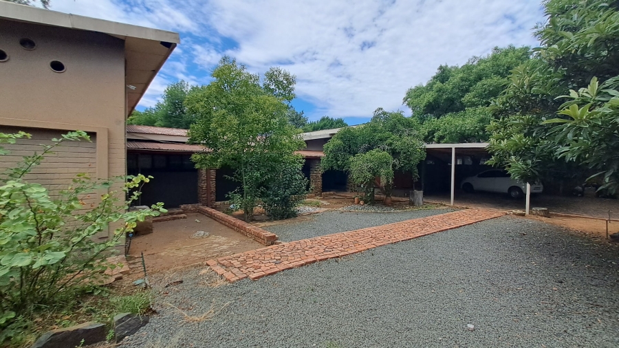 7 Bedroom Property for Sale in Universitas Free State